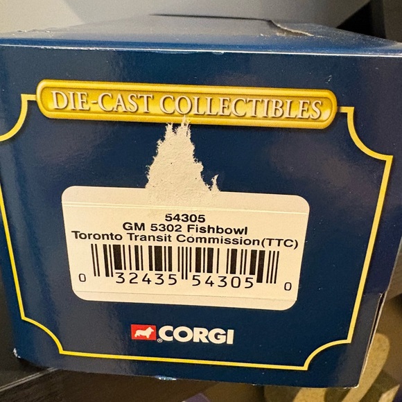 Corgi Die-Cast Collectibles TTC Bus - Picture 6 of 7